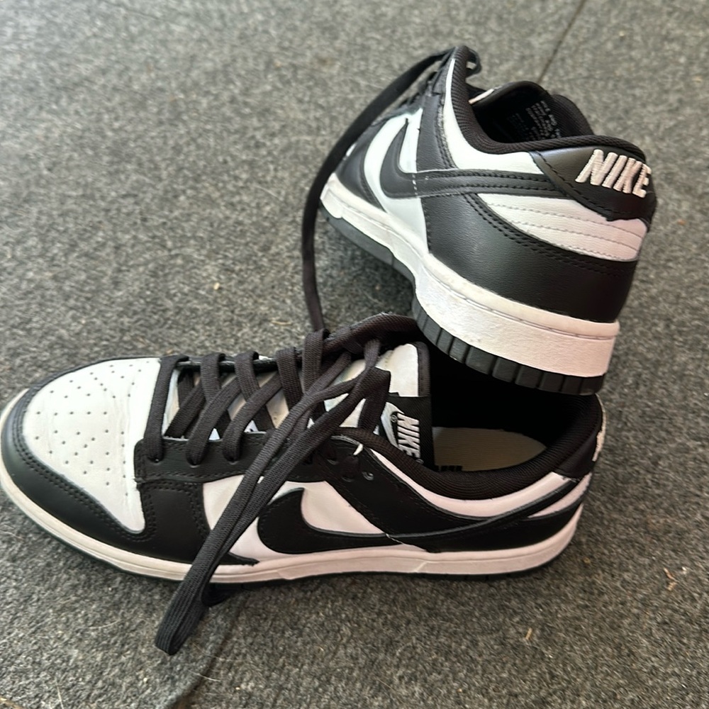 Nike Retro Panda Dunks 2011